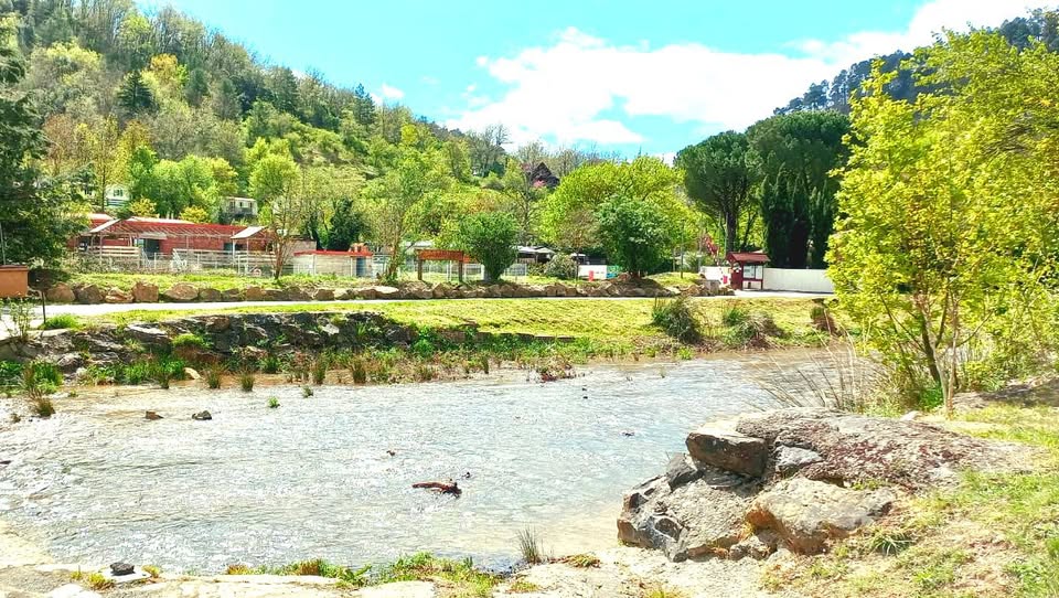 La Salz devant le camping de rennes les bains